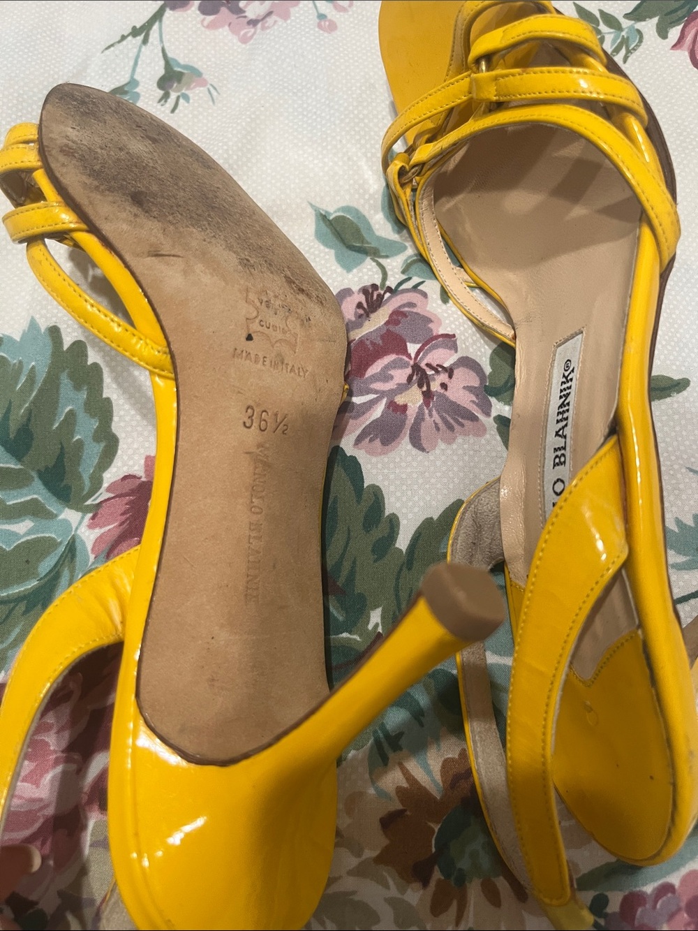 Vintage Manolo Blahnik Bright Yellow Leather Slingback Heels - Picture 4 of 4